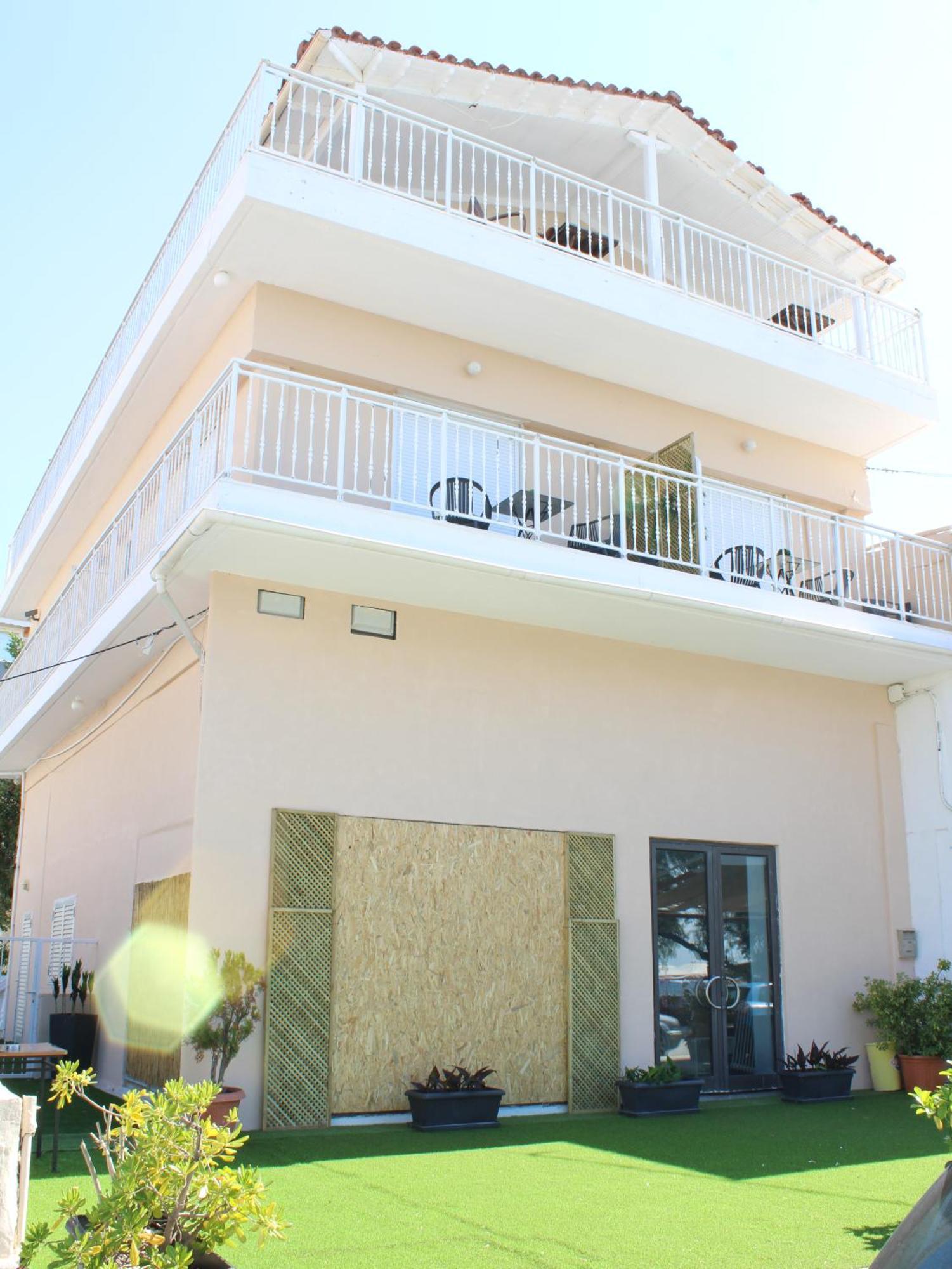Sunshine Apartments By The Sea Skala Neon Epivaton Luaran gambar